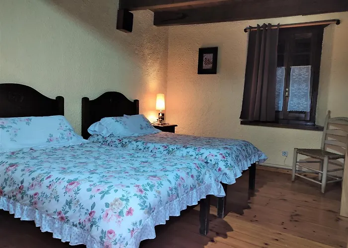 Hostal Plaza Garós